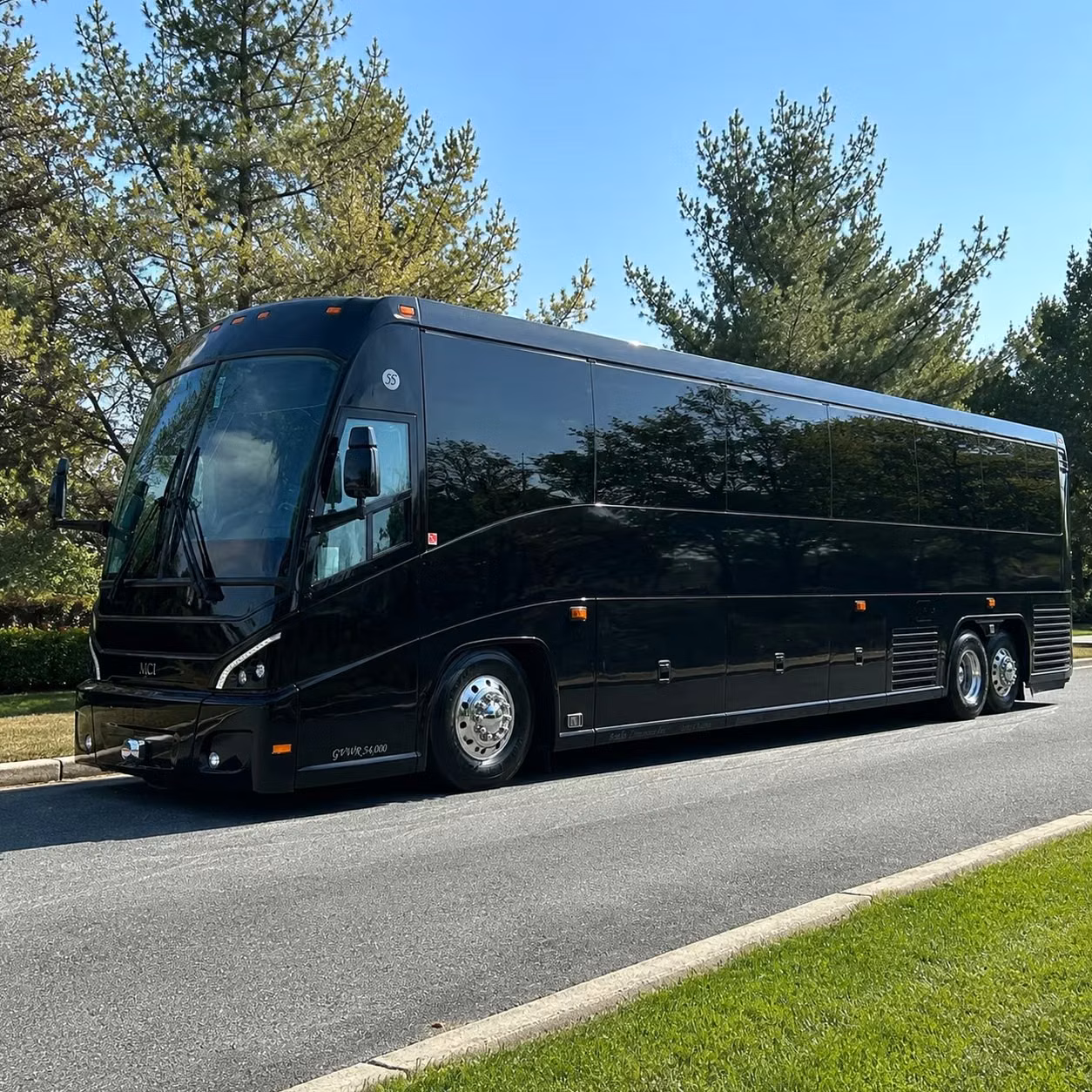 charter buses for dobbins air reserve base transfers and personnel shuttles near johns creek